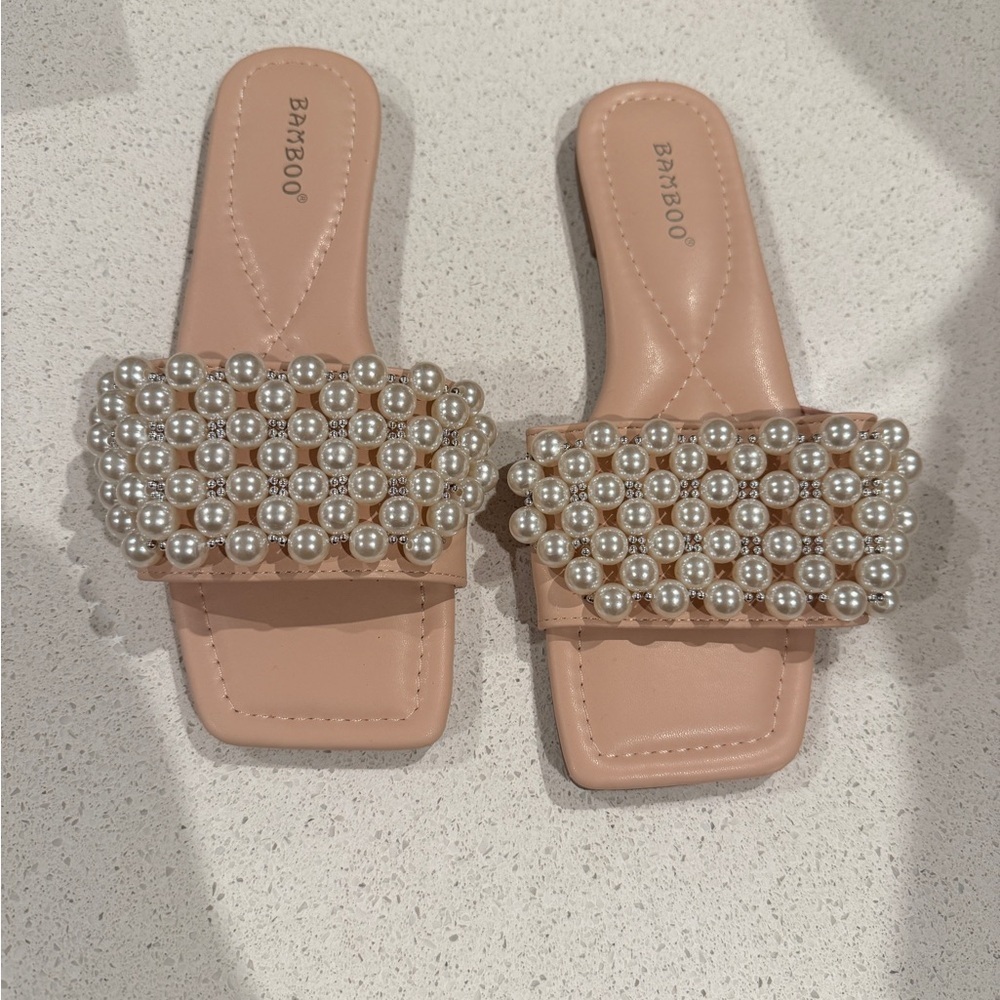 BAMBOO Women's Tan Pearl Slide Sandals
